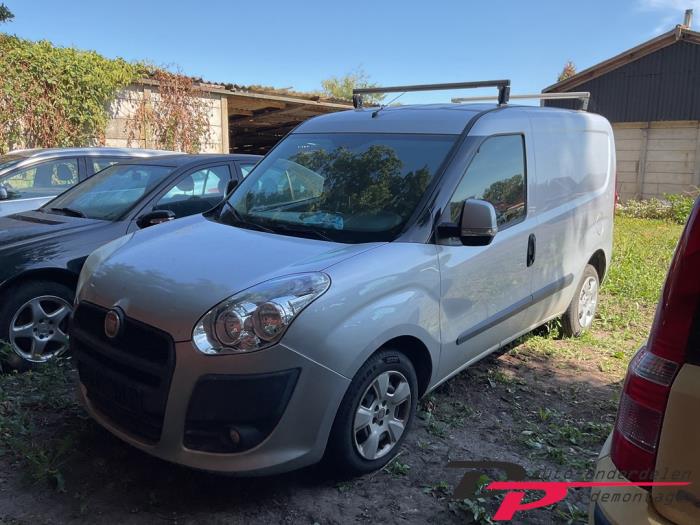 Fiat Doblo Cargo 1.3 MJ 16V DPF Euro 5  (Rozbiórka)