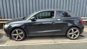 Audi A1 1.6 TDI 16V Épave (2010, Noir)