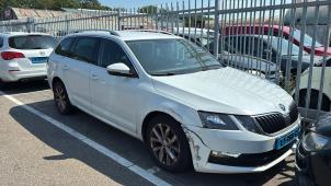 Skoda Octavia Combi 1.6 TDI 16V Vehículo de desguace (2018, Blanco)