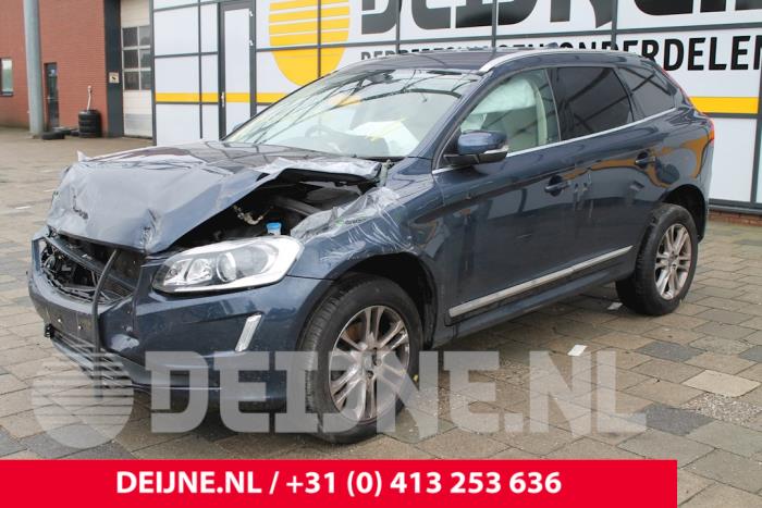 Volvo XC60 I 2.4 D5 20V AWD Geartronic Salvage vehicle (2014, Blue)