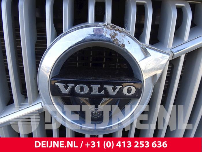 Volvo XC90 II 2.0 D5 16V AWD Vehículo de desguace (2016, Plateado)
