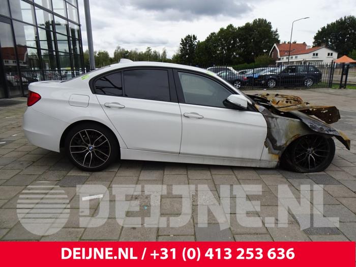 BMW 3 serie 320d 2.0 16V EfficientDynamicsEdition Épave (2012, Blanc)