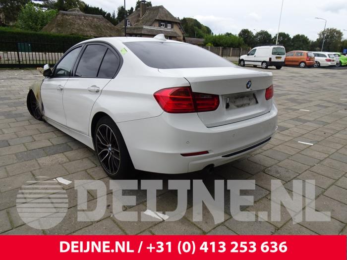 BMW 3 serie 320d 2.0 16V EfficientDynamicsEdition Schrottauto (2012, Weiß)