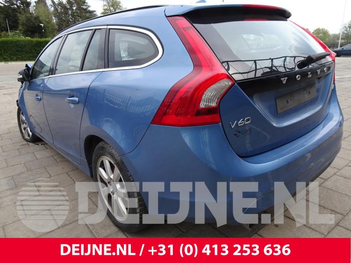 Volvo V60 I 2.0 D3 20V Salvage vehicle (2014, Light, Blue)