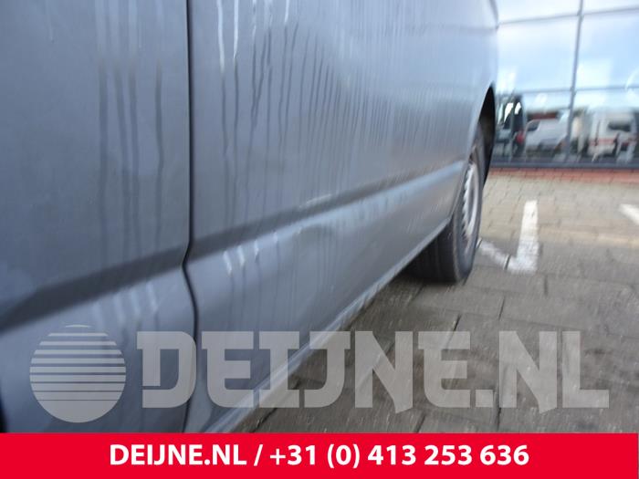 Volkswagen Multivan T5 2.0 TDI DRF Vehículo de desguace (2014, Granito)