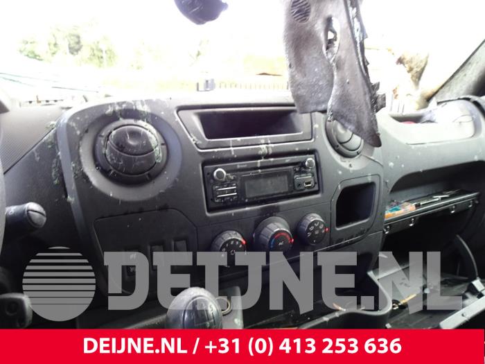 Opel Movano 2.3 CDTi 16V FWD Salvage vehicle (2013, White)