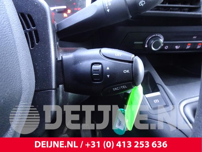 Citroen Berlingo 1.5 BlueHDi 100 Samochód złomowany (2018, Bialy)