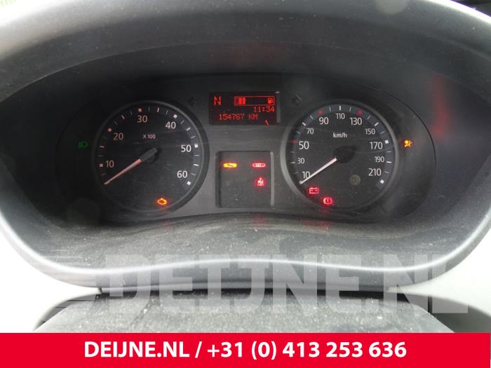 Renault Trafic New 2.0 dCi 16V 115 Schrottauto (2013, Weiß)