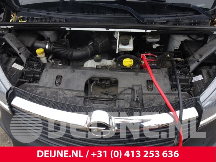 Opel Vivaro 1.6 CDTi BiTurbo Vehículo de desguace (2017, Blanco)