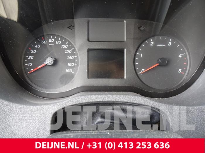 Mercedes Sprinter 3t 211 CDI 2.1 D FWD Épave (2018, Blanc)