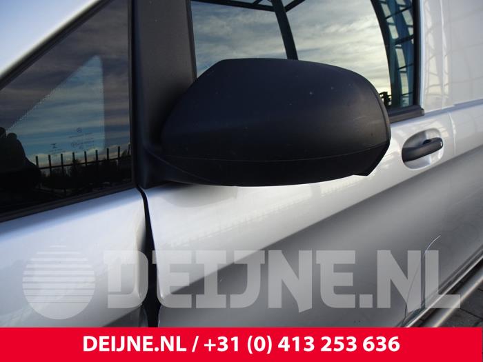 Mercedes Vito 2.2 114 CDI 16V Épave (2015, Gris)