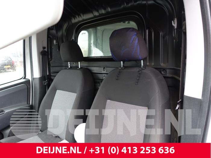 Fiat Doblo Cargo 1.3 MJ 16V DPF Euro 5 Vehículo de desguace (2013, Blanco)