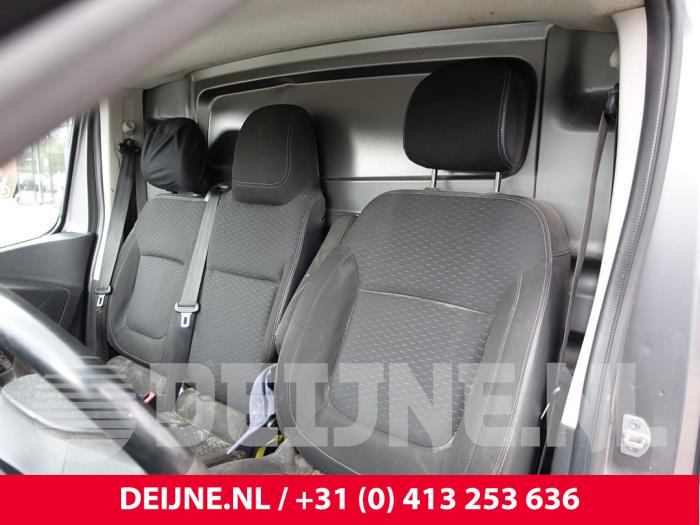 Opel Vivaro 1.6 CDTi BiTurbo 125 Salvage vehicle (2019, Dark, Gray)