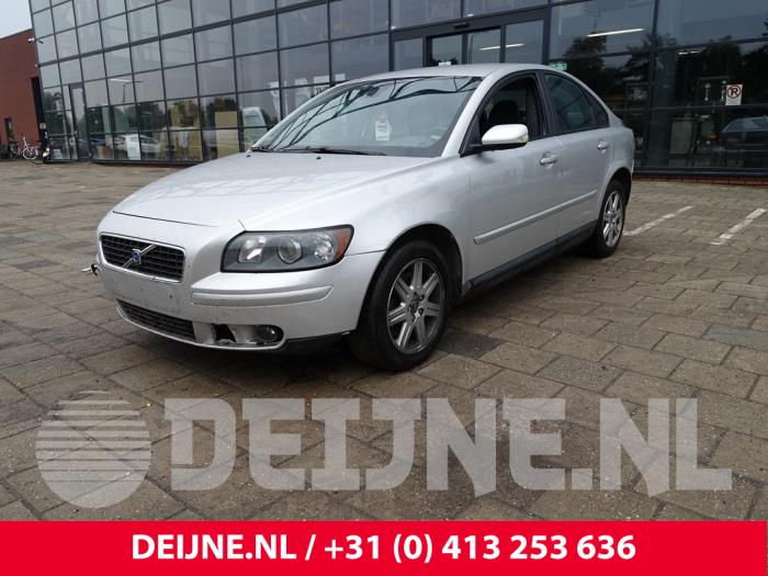 Volvo S40 2.4 20V Salvage vehicle (2006, Gray)