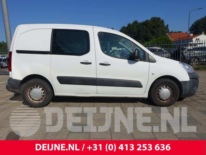 Citroen Berlingo 1.6 Hdi 16V 90 Épave (2010, Blanc)
