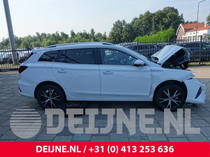 MG MG5 Electric Long Range 61 kWh Épave (2023, Blanc)