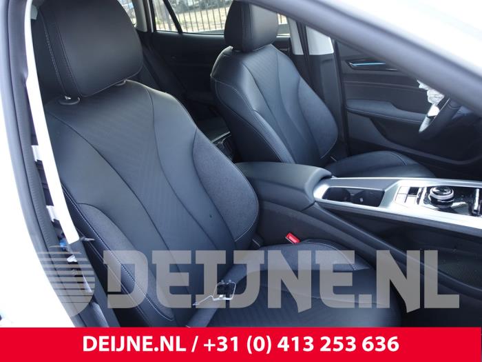 MG MG5 Electric Long Range 61 kWh Épave (2023, Blanc)