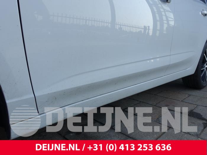 MG MG5 Electric Long Range 61 kWh Épave (2023, Blanc)
