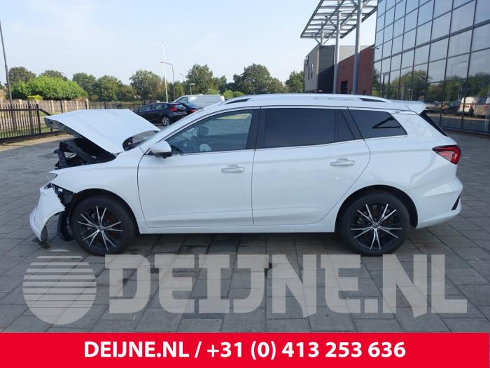 MG MG5 Electric Long Range 61 kWh Épave (2023, Blanc)