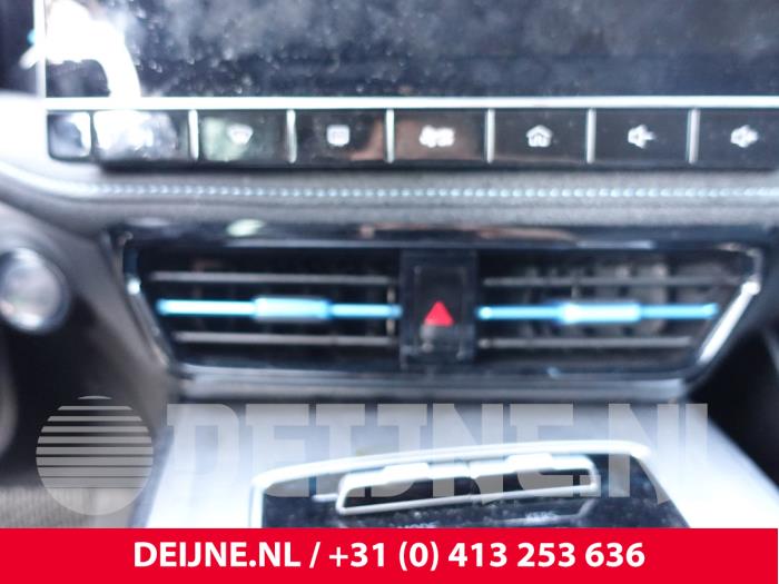 MG MG5 Electric Long Range 61 kWh Épave (2023, Blanc)