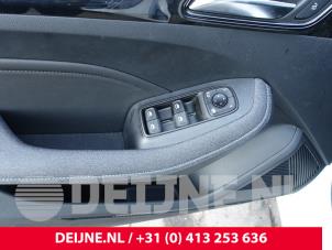 MG MG5 Electric Long Range 61 kWh Épave (2023, Blanc)
