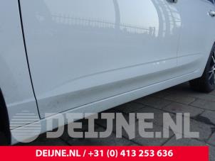 MG MG5 Electric Long Range 61 kWh Épave (2023, Blanc)