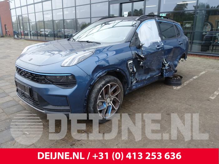 Lynk & Co 01 1.5 PHEV Épave (2023, Bleu)