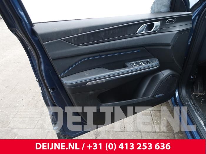 Lynk & Co 01 1.5 PHEV Épave (2023, Bleu)
