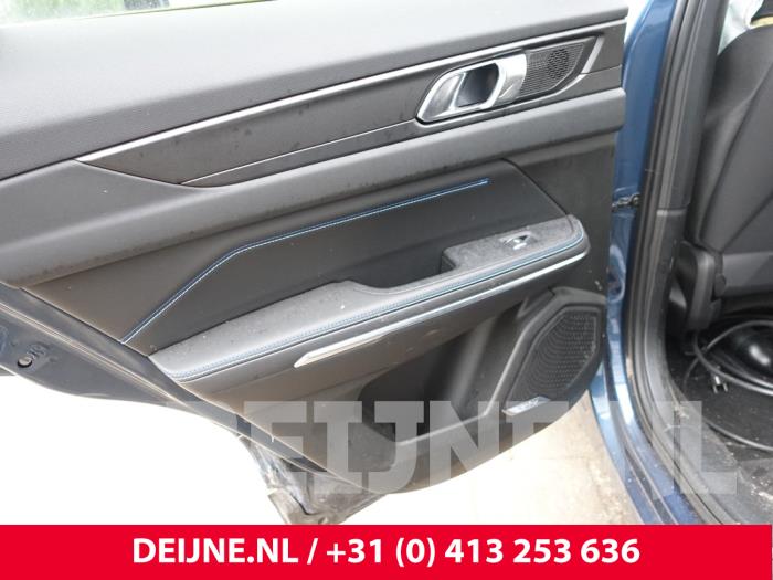 Lynk & Co 01 1.5 PHEV Épave (2023, Bleu)