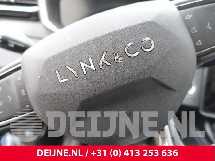 Lynk & Co 01 1.5 PHEV Épave (2023, Bleu)