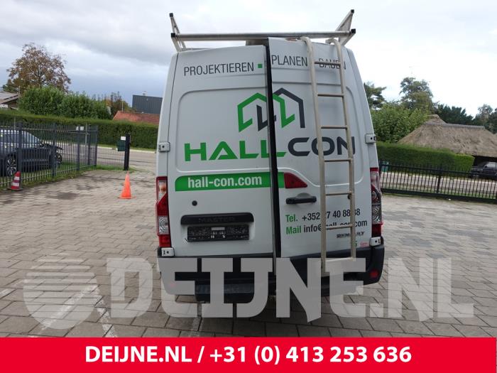 Renault Master III 2.3 dCi 165 16V RWD Épave (2017, Blanc)