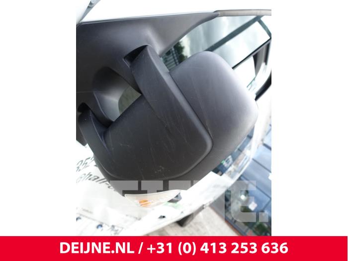 Renault Master III 2.3 dCi 165 16V RWD Épave (2017, Blanc)