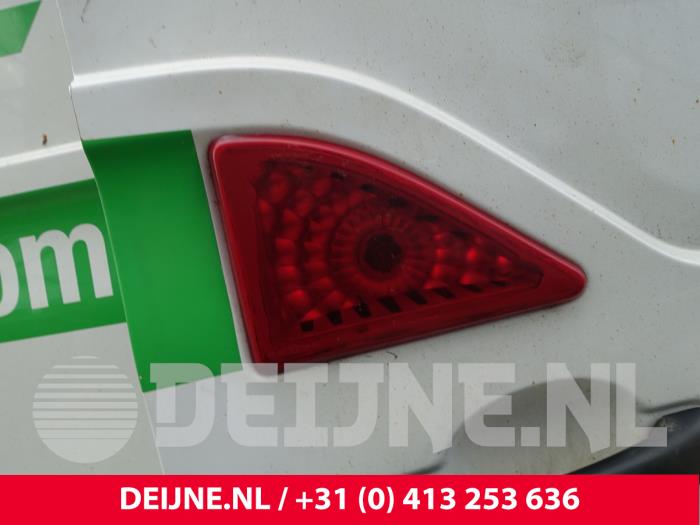Renault Master III 2.3 dCi 165 16V RWD Épave (2017, Blanc)