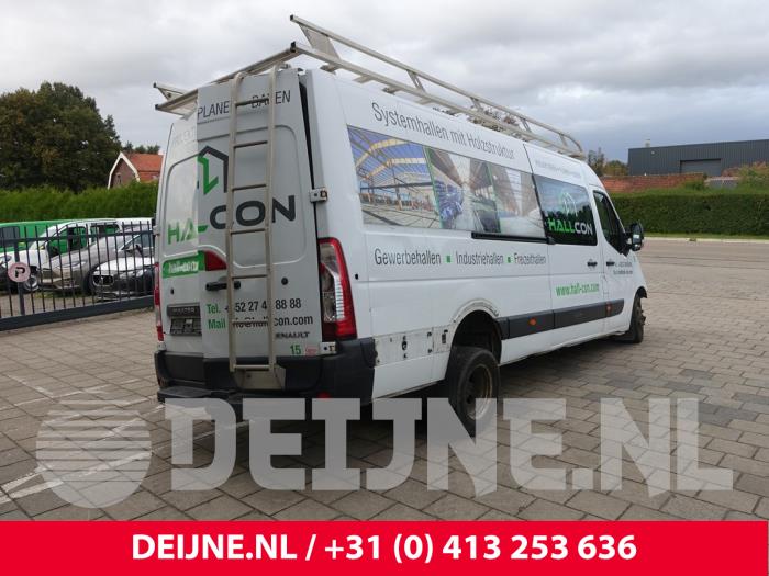 Renault Master III 2.3 dCi 165 16V RWD Épave (2017, Blanc)