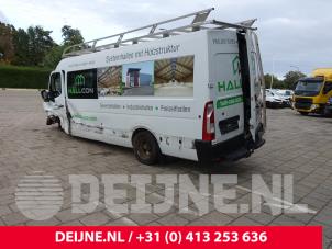 Renault Master III 2.3 dCi 165 16V RWD Épave (2017, Blanc)