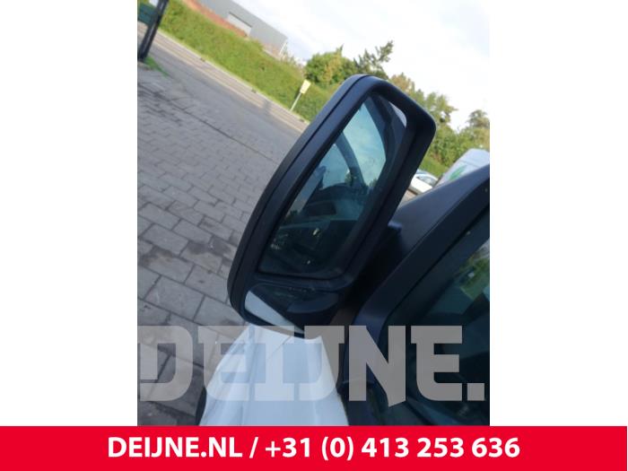 Ford Transit Custom 2.0 TDCi 16V Eco Blue 105 Vehículo de desguace (2017, Blanco)