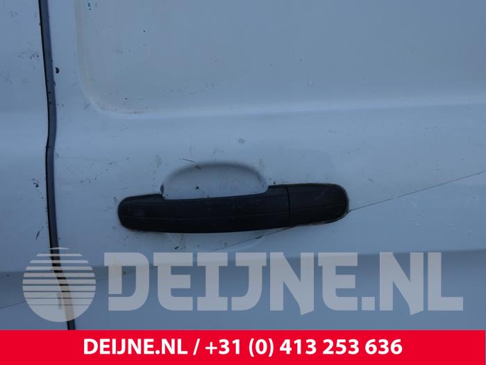 Ford Transit Custom 2.0 TDCi 16V Eco Blue 105 Vehículo de desguace (2017, Blanco)