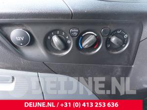 Ford Transit Custom 2.0 TDCi 16V Eco Blue 105 Vehículo de desguace (2017, Blanco)