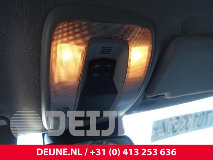 Volvo S60 II 2.0 D4 16V Samochód złomowany (2016, Ciemny, Niebieski)