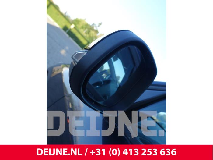 Volvo S60 II 2.0 D4 16V Samochód złomowany (2016, Ciemny, Niebieski)