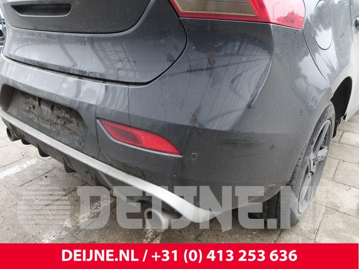 Volvo V40 2.0 D2 16V Épave (2015, Noir)