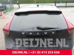 Volvo V40 2.0 D2 16V Épave (2015, Noir)
