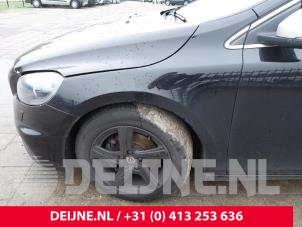 Volvo V40 2.0 D2 16V Épave (2015, Noir)
