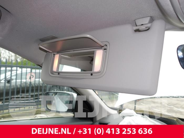 Volvo XC60 I 2.0 D4 16V Vehículo de desguace (2015, Gris plateado)