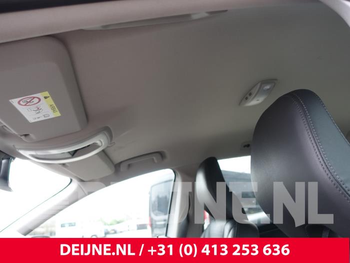 Volvo XC60 I 2.0 D4 16V Vehículo de desguace (2015, Gris plateado)