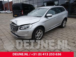 Volvo XC60 I 2.0 D4 16V Vehículo de desguace (2015, Gris plateado)