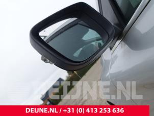 Volvo XC60 I 2.0 D4 16V Vehículo de desguace (2015, Gris plateado)