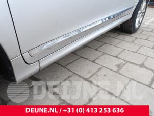 Volvo XC60 I 2.0 D4 16V Vehículo de desguace (2015, Gris plateado)