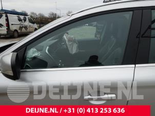 Volvo XC60 I 2.0 D4 16V Vehículo de desguace (2015, Gris plateado)