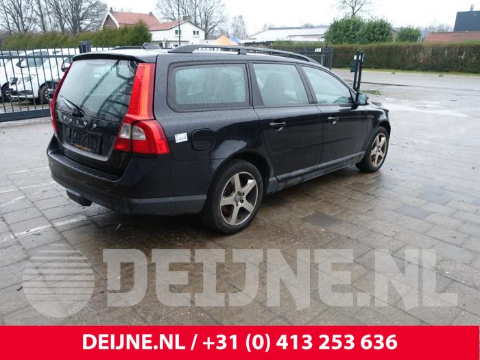 Volvo V70 2.0 D 16V Épave (2008, Noir)